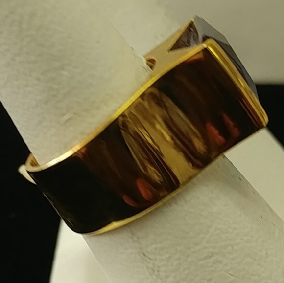 Faux Sapphire Stone Ring - Picture 4 of 6